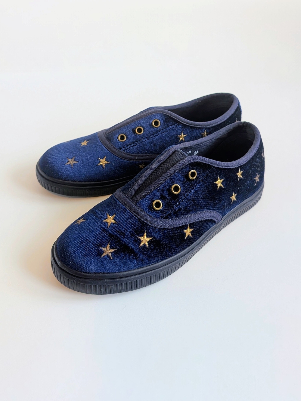 NWOT Mini Boden Navy Velvet Star Slip-On Sneakers with Gold Star Embroidery